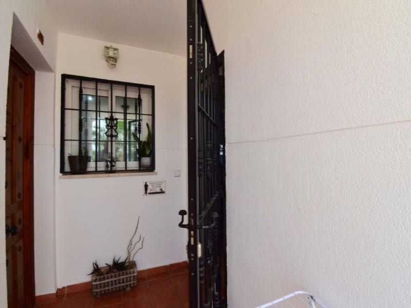 2 soverom Leilighet til salgs i Orihuela med svømmebasseng - € 179 000 (Ref: 9980437)