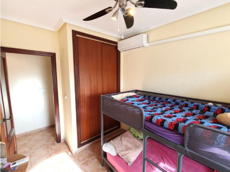 2 soveværelse Lejlighed til salg i Torrevieja - € 162.000 (Ref: 9980447)