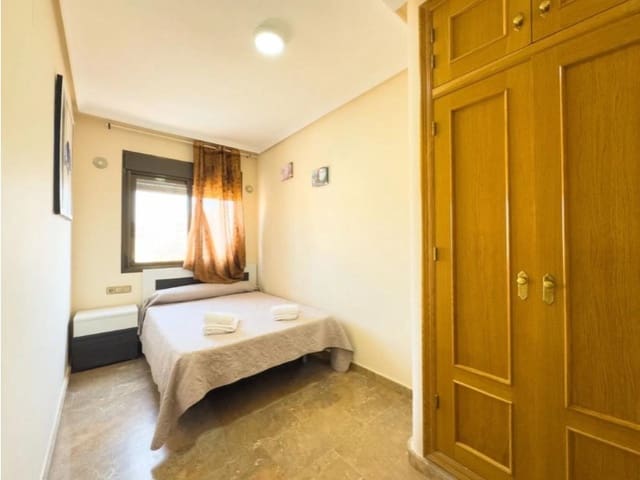 4 makuuhuone Huoneisto myytävänä paikassa Parque de las Naciones, Torrevieja - 275 000 € (Ref: 9980450)