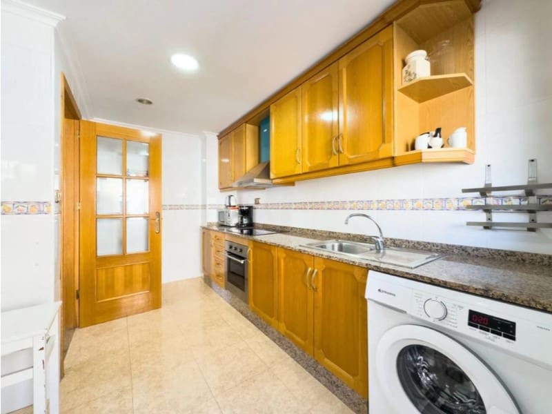 4 makuuhuone Huoneisto myytävänä paikassa Torrevieja - 275 000 € (Ref: 9980450)