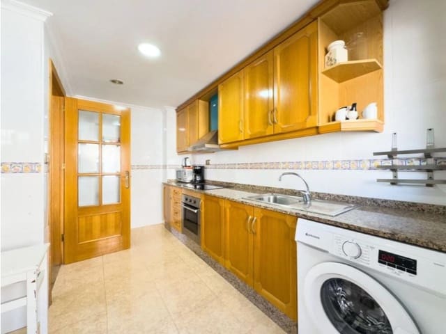 4 makuuhuone Huoneisto myytävänä paikassa Parque de las Naciones, Torrevieja - 275 000 € (Ref: 9980450)
