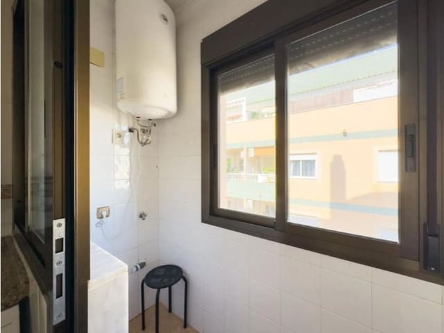 4 makuuhuone Huoneisto myytävänä paikassa Parque de las Naciones, Torrevieja - 275 000 € (Ref: 9980450)