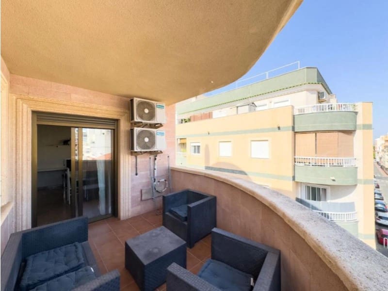 4 makuuhuone Huoneisto myytävänä paikassa Torrevieja - 275 000 € (Ref: 9980450)
