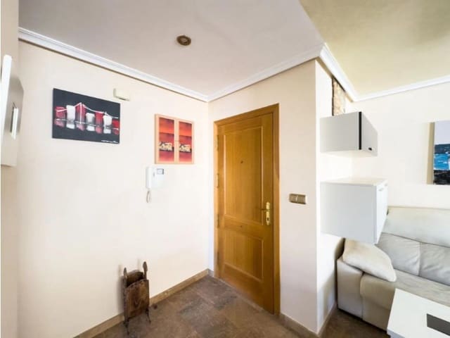 4 makuuhuone Huoneisto myytävänä paikassa Parque de las Naciones, Torrevieja - 275 000 € (Ref: 9980450)