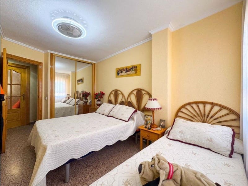3 soverom Leilighet til salgs i La Mata med garasje - € 262 000 (Ref: 9980451)