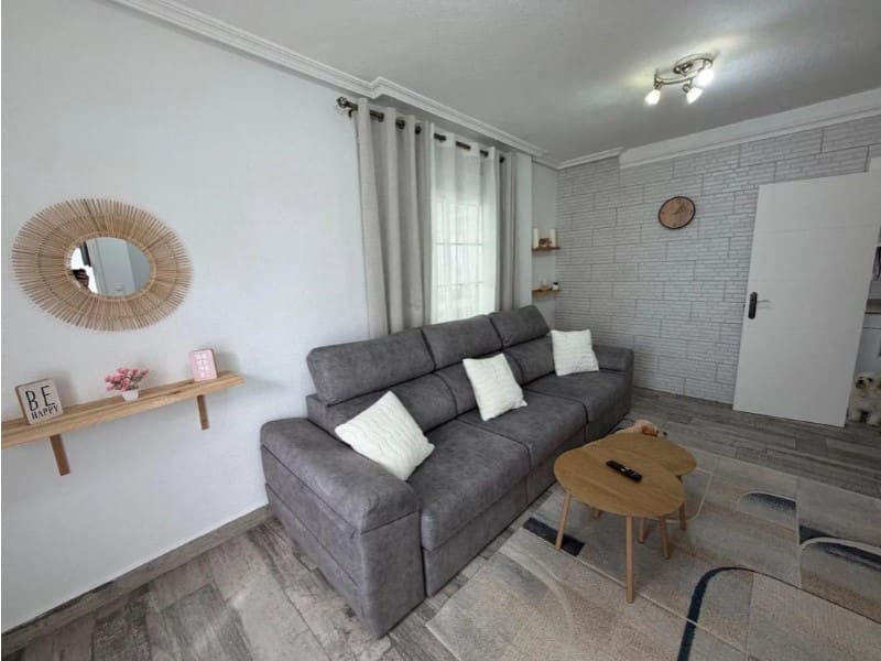 3 slaapkamer Halfvrijstaande villa te koop in Orihuela - € 279.000 (Ref: 9980462)