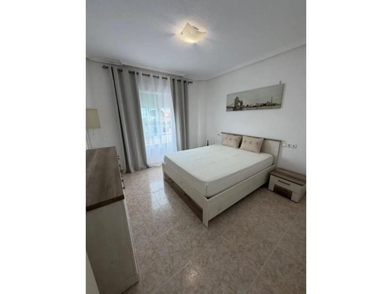 3 slaapkamer Halfvrijstaande villa te koop in Orihuela - € 279.000 (Ref: 9980462)