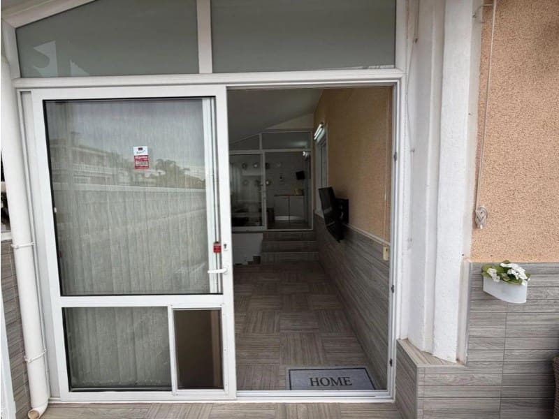 3 slaapkamer Halfvrijstaande villa te koop in Orihuela - € 279.000 (Ref: 9980462)