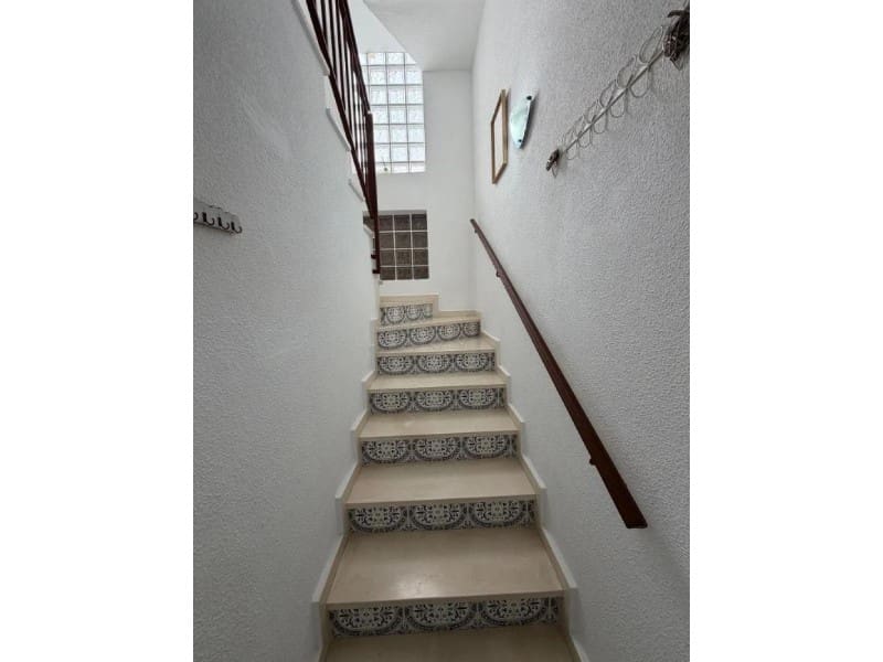 3 slaapkamer Halfvrijstaande villa te koop in Orihuela - € 279.000 (Ref: 9980462)