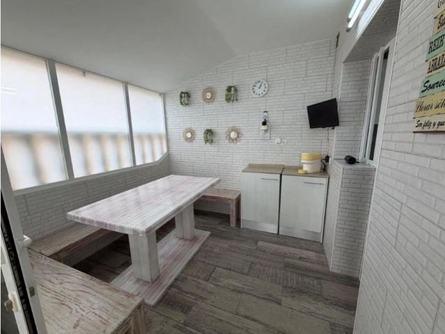 3 slaapkamer Halfvrijstaande villa te koop in Orihuela ciudad, Orihuela - € 279.000 (Ref: 9980462)