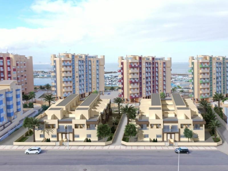 3 slaapkamer Appartement te koop in La Manga del Mar Menor met zwembad - € 350.000 (Ref: 9982918)