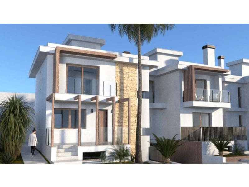 4 soverom Villa til salgs i Los Alcazares med svømmebasseng garasje - € 390 000 (Ref: 9982930)