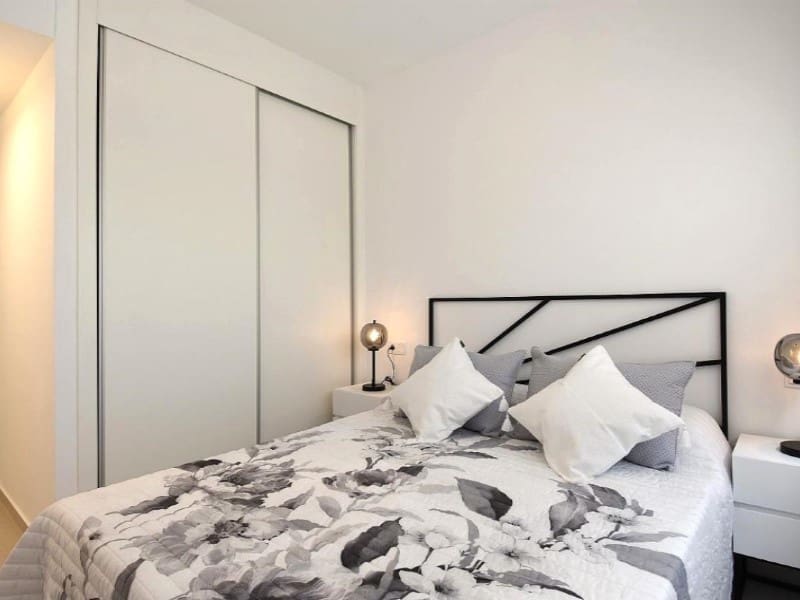 2 Zimmer Apartment zu verkaufen in San Miguel de Salinas mit Pool - 245.000 € (Ref: 9984856)