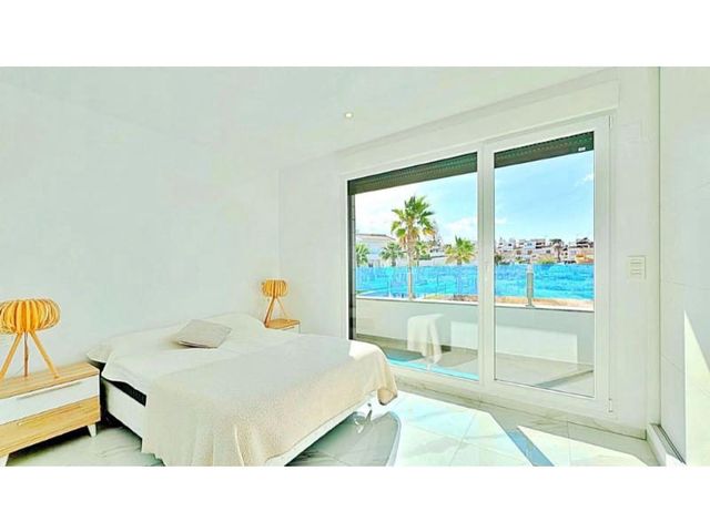 Pareado de 3 habitaciones en Los Balcones - Los Altos, Torrevieja en venta con piscina - 310.000 € (Ref: 9984869)
