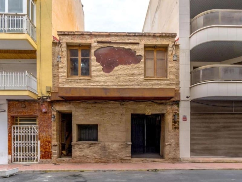 Bedrijf te koop in Torrevieja - € 499.000 (Ref: 9984870)