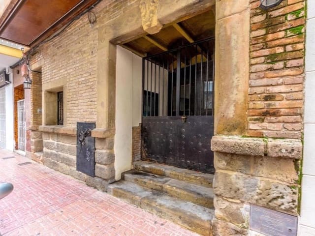 Virksomhed til salg i Las Piscinas Naturales, Torrevieja - € 499.000 (Ref: 9984870)