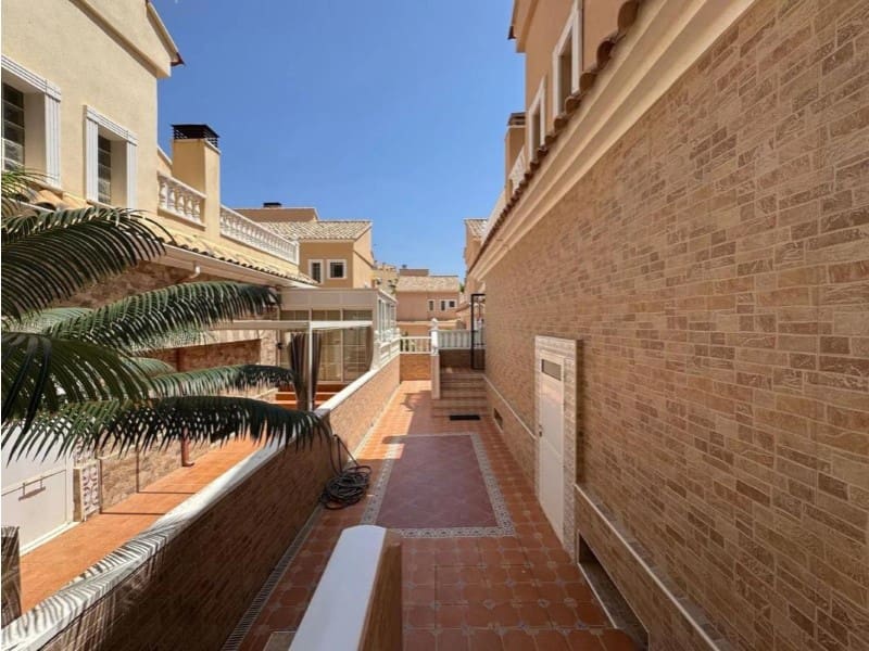 3 Zimmer Doppelhaus zu verkaufen in Guardamar del Segura mit Pool - 283.500 € (Ref: 9984872)