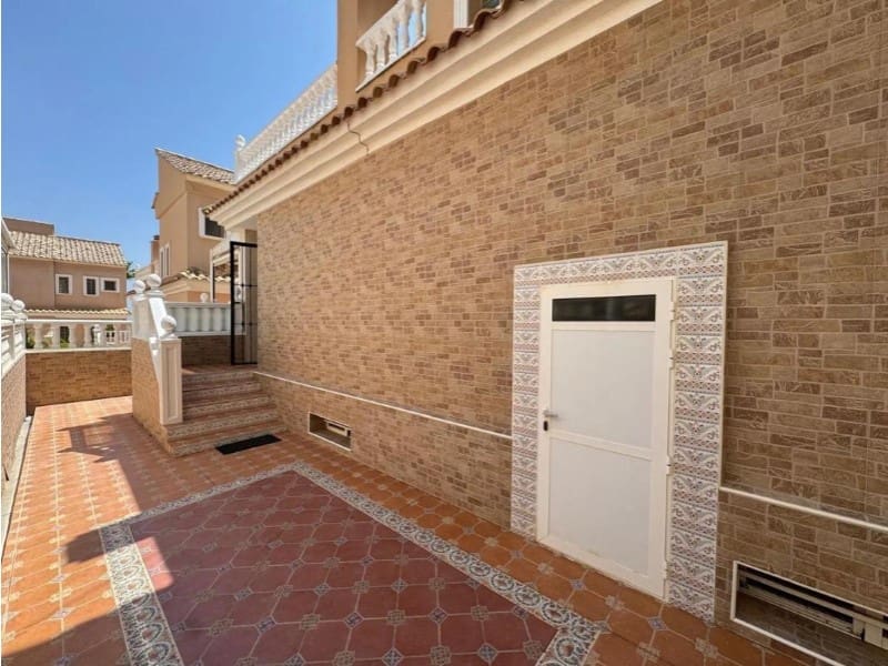 3 Zimmer Doppelhaus zu verkaufen in Guardamar del Segura mit Pool - 283.500 € (Ref: 9984872)