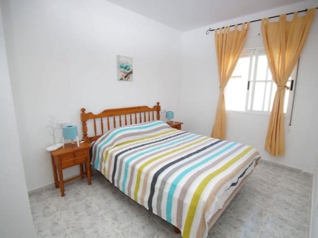 2 Zimmer Doppelhaus zu verkaufen in Playa Flamenca, Orihuela mit Pool - 149.000 € (Ref: 9984879)