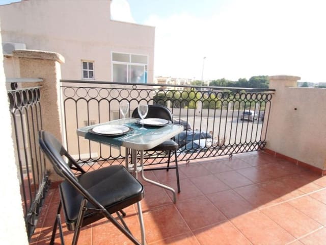 2 Zimmer Doppelhaus zu verkaufen in Playa Flamenca, Orihuela mit Pool - 149.000 € (Ref: 9984879)