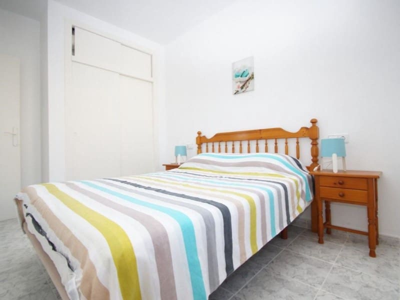 2 Zimmer Doppelhaus zu verkaufen in Playa Flamenca mit Pool - 149.000 € (Ref: 9984879)