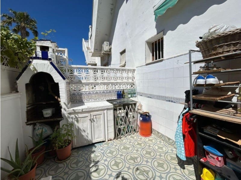 1 bedroom Semi-detached Villa for sale in Torrevieja - € 148,900 (Ref: 9984880)