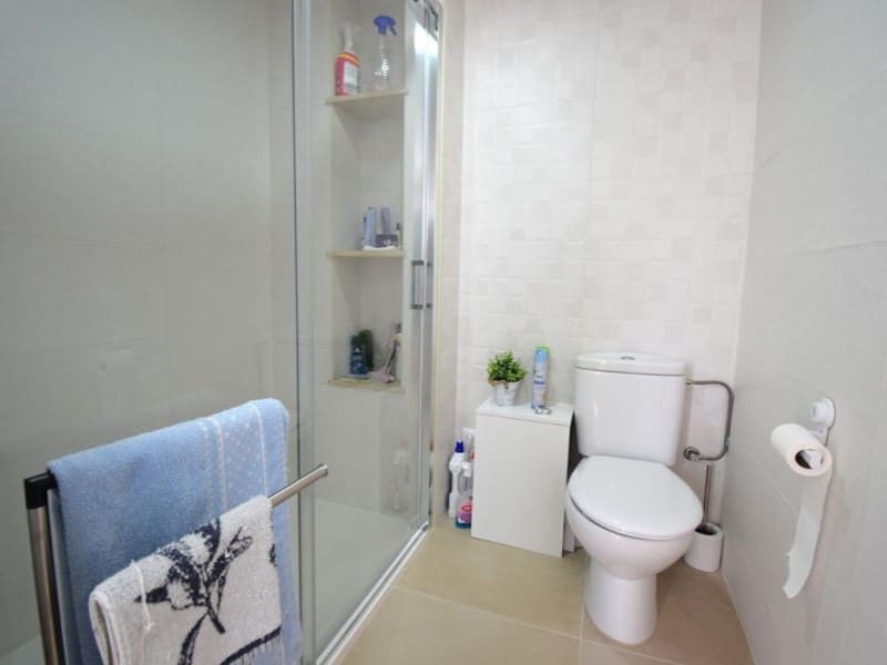 2 sovrum Semi-fristående Villa till salu i Playa Flamenca med pool - 225 000 € (Ref: 9984882)