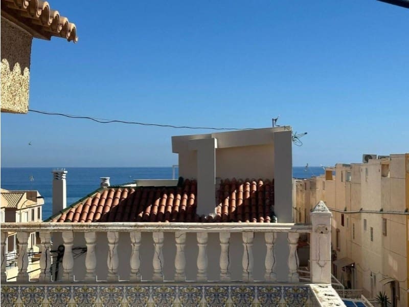 2 Zimmer Doppelhaus zu verkaufen in Torrevieja - 218.000 € (Ref: 9984883)