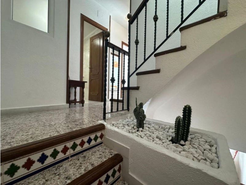 2 Zimmer Doppelhaus zu verkaufen in Torrevieja - 218.000 € (Ref: 9984883)