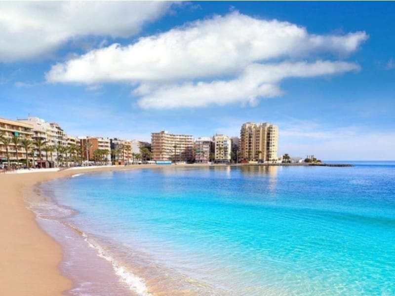 2 Zimmer Doppelhaus zu verkaufen in Torrevieja - 218.000 € (Ref: 9984883)
