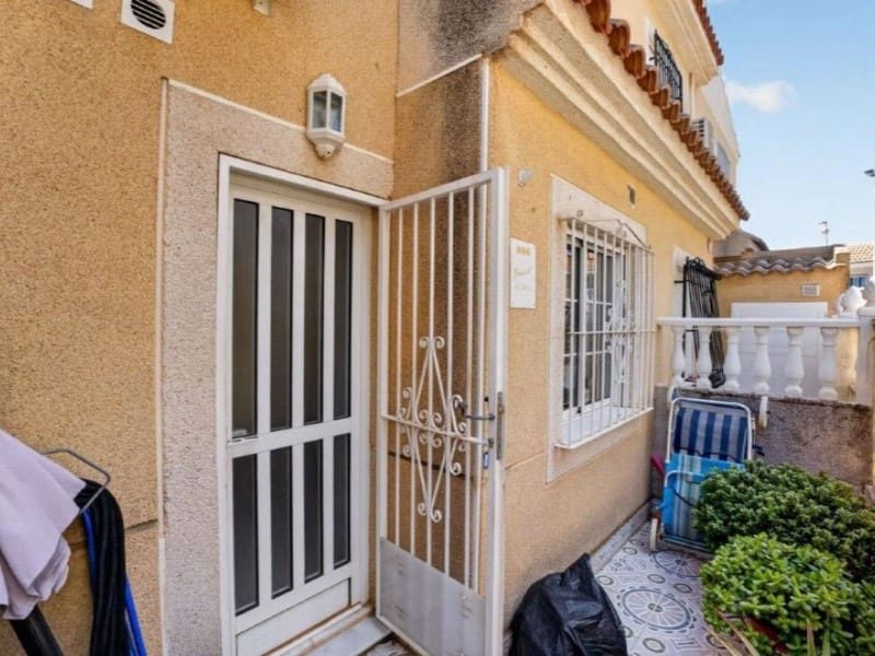 2 bedroom Semi-detached Villa for sale in Aguas Nuevas with pool - € 219,000 (Ref: 9984884)