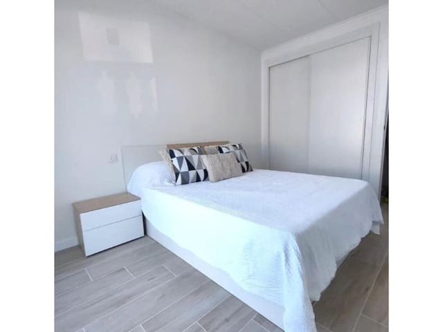 2 Zimmer Doppelhaus zu verkaufen in Torreblanca, Torrevieja mit Pool - 239.900 € (Ref: 9984885)