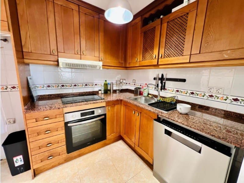 3 sovrum Semi-fristående Villa till salu i Torrevieja med pool - 279 900 € (Ref: 9984886)