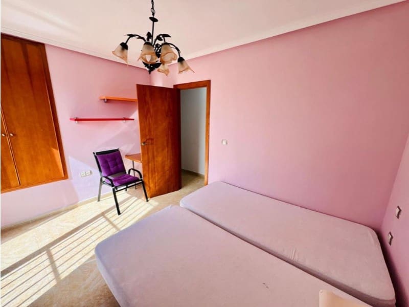 3 sovrum Semi-fristående Villa till salu i Torrevieja med pool - 279 900 € (Ref: 9984886)