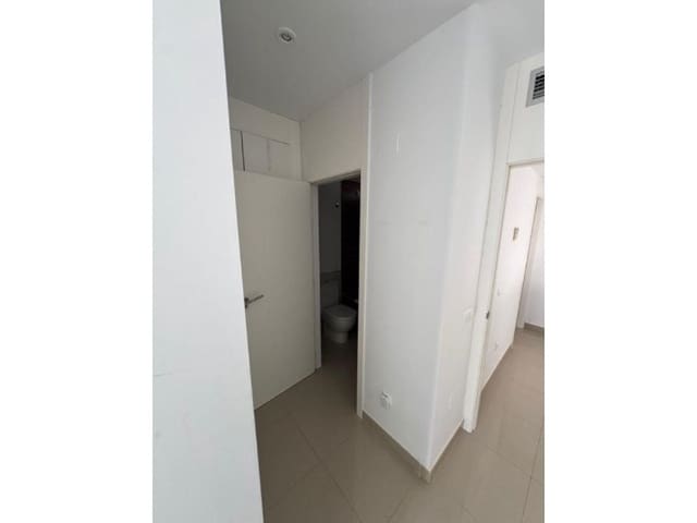 3 soveværelse Semi-Rækkehus til salg i Punta Prima, Torrevieja med swimmingpool - € 375.000 (Ref: 9984889)