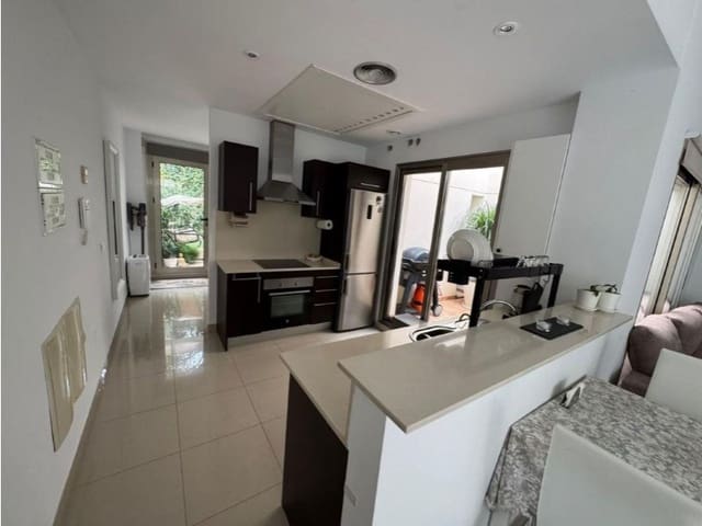 3 soveværelse Semi-Rækkehus til salg i Punta Prima, Torrevieja med swimmingpool - € 375.000 (Ref: 9984889)