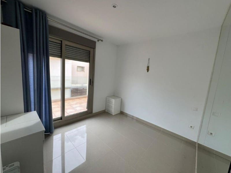 3 soveværelse Semi-Rækkehus til salg i Punta Prima med swimmingpool - € 375.000 (Ref: 9984889)