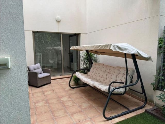 3 soveværelse Semi-Rækkehus til salg i Punta Prima, Torrevieja med swimmingpool - € 375.000 (Ref: 9984889)
