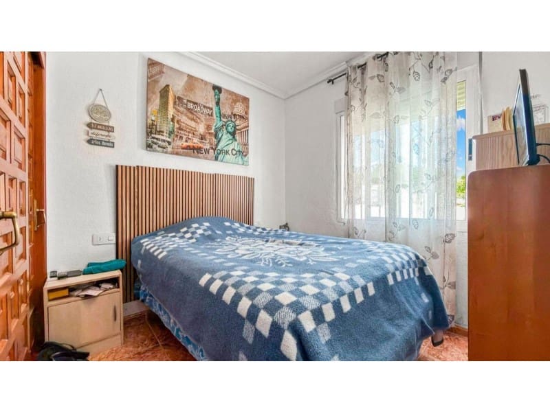 2 slaapkamer Halfvrijstaande villa te koop in Rojales met zwembad - € 149.000 (Ref: 9984890)
