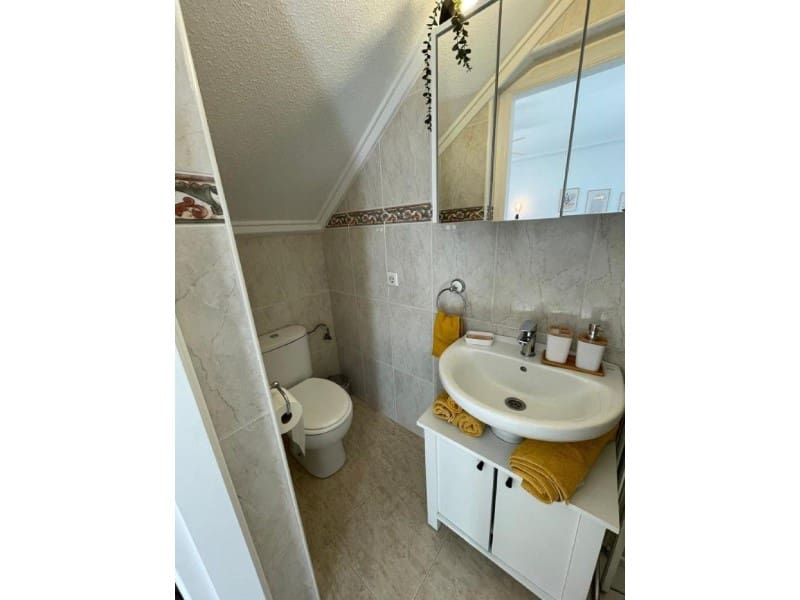 3 soveværelse Semi-Rækkehus til salg i Rojales med swimmingpool - € 244.900 (Ref: 9984891)
