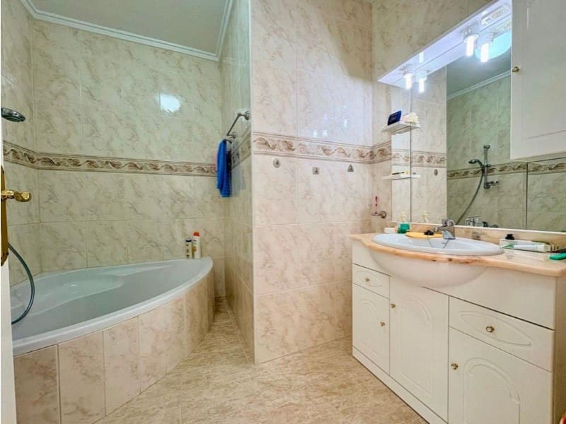 Pareado de 2 habitaciones en Rojales en venta con piscina - 185.000 € (Ref: 9984893)