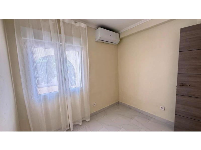 3 sovrum Semi-fristående Villa till salu i Torrevieja - 259 900 € (Ref: 9984896)