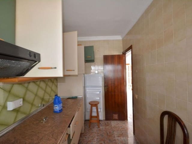 4 soveværelse Semi-Rækkehus til salg i El Chaparral - La Siesta - La Torreta, Torrevieja med swimmingpool - € 235.000 (Ref: 9984897)