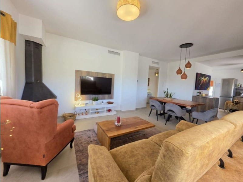 3 slaapkamer Villa te koop in Pinoso met zwembad - € 423.995 (Ref: 9984913)