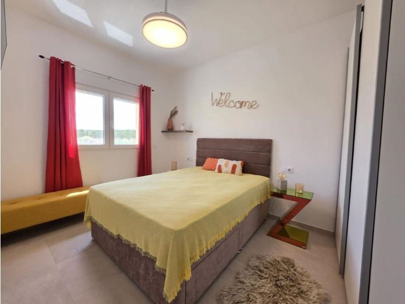 3 slaapkamer Villa te koop in Pinoso met zwembad - € 423.995 (Ref: 9984913)