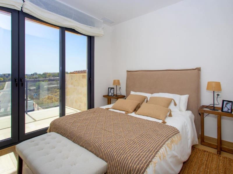 Bungalow de 3 habitaciones en Monforte del Cid en venta con piscina - 365.000 € (Ref: 9984915)