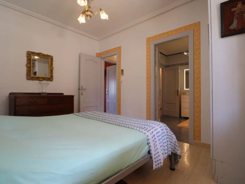 3 soveværelse Villa til salg i Almoradi med swimmingpool - € 549.500 (Ref: 9984919)