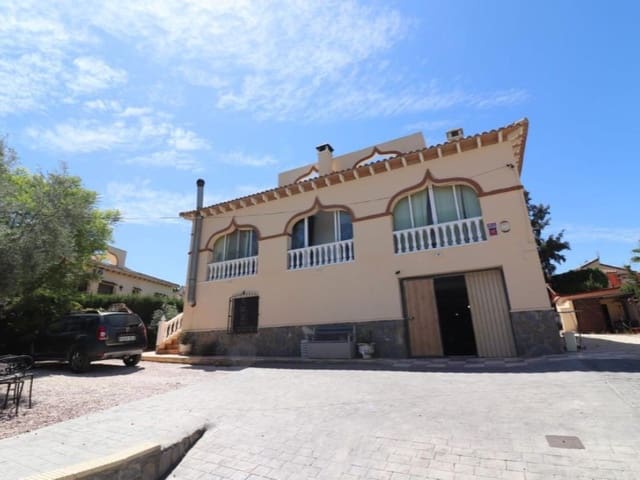 5 soveværelse Villa til salg i Algorfa med swimmingpool - € 418.000 (Ref: 9984920)