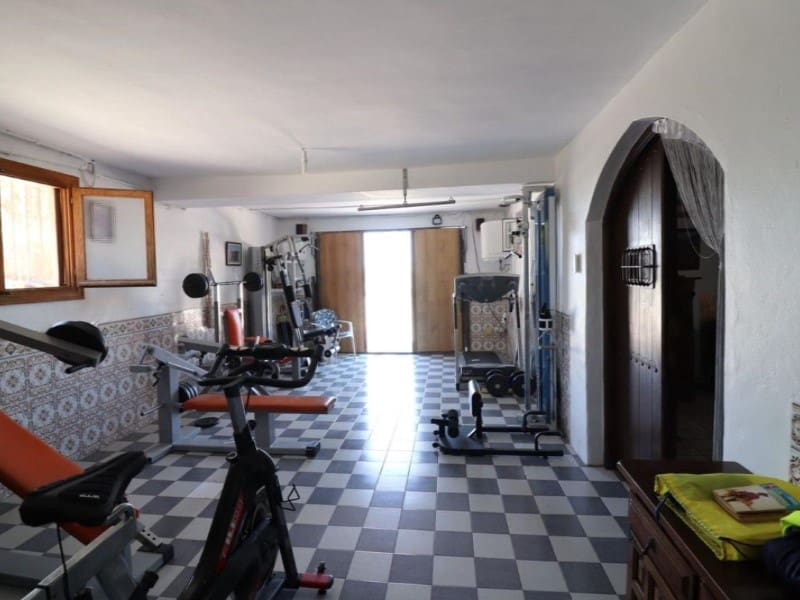 5 soveværelse Villa til salg i Algorfa med swimmingpool - € 418.000 (Ref: 9984920)