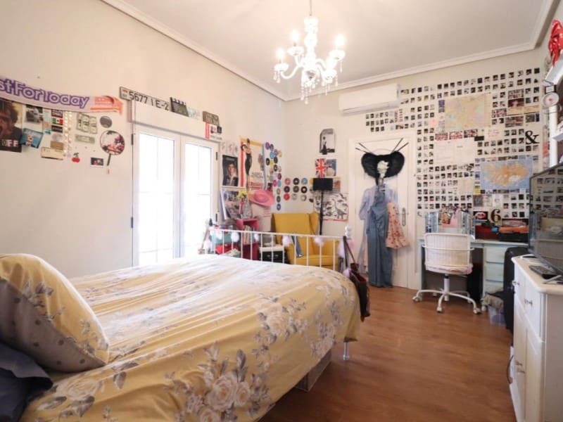 6 chambre Villa/Maison à vendre à Almoradi avec piscine - 595 000 € (Ref: 9984921)